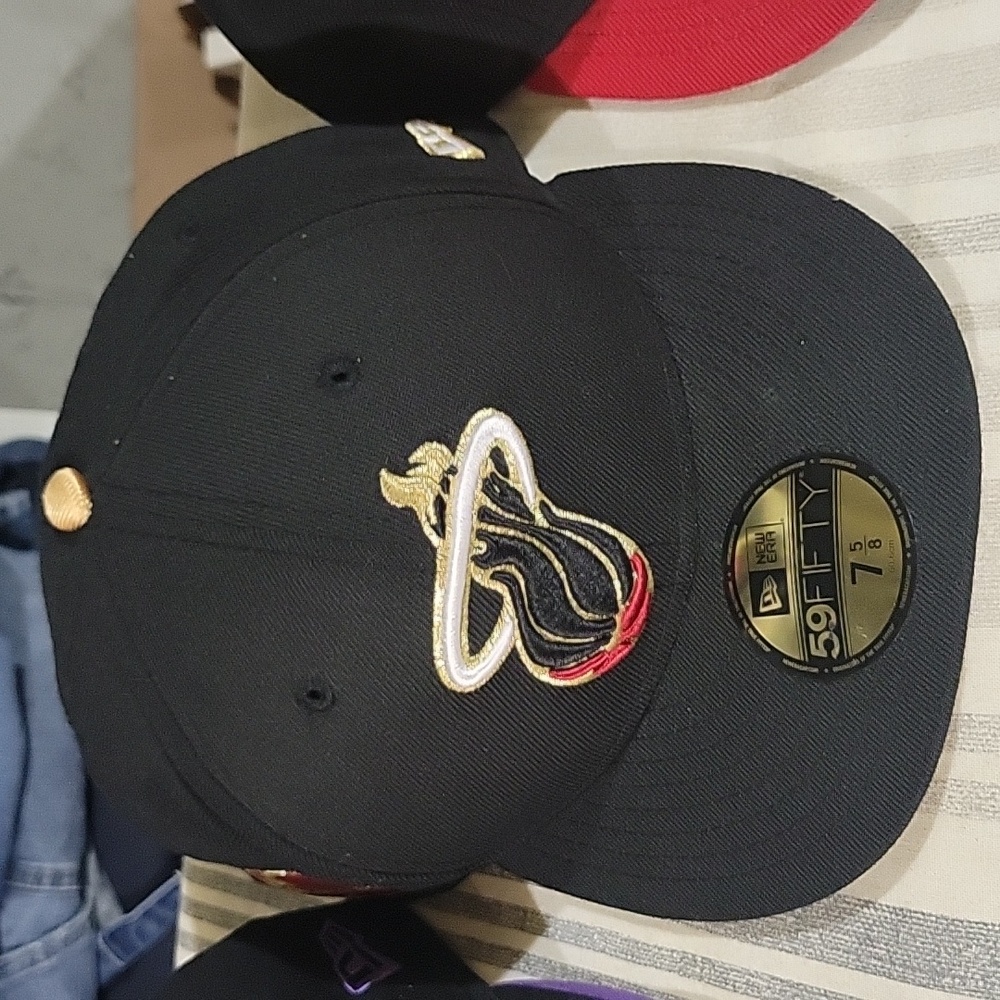 Fitted Baseball Caps - Picture 4 of 13